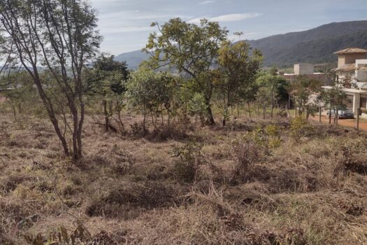 TERRENO ÁGUAS SANTAS – 900 M²